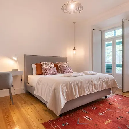 Saldanha Deluxe Gold Lisbon